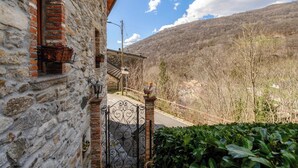 Unclassified image, 5 of 60, button - Ca' del Primo (Capriasca)