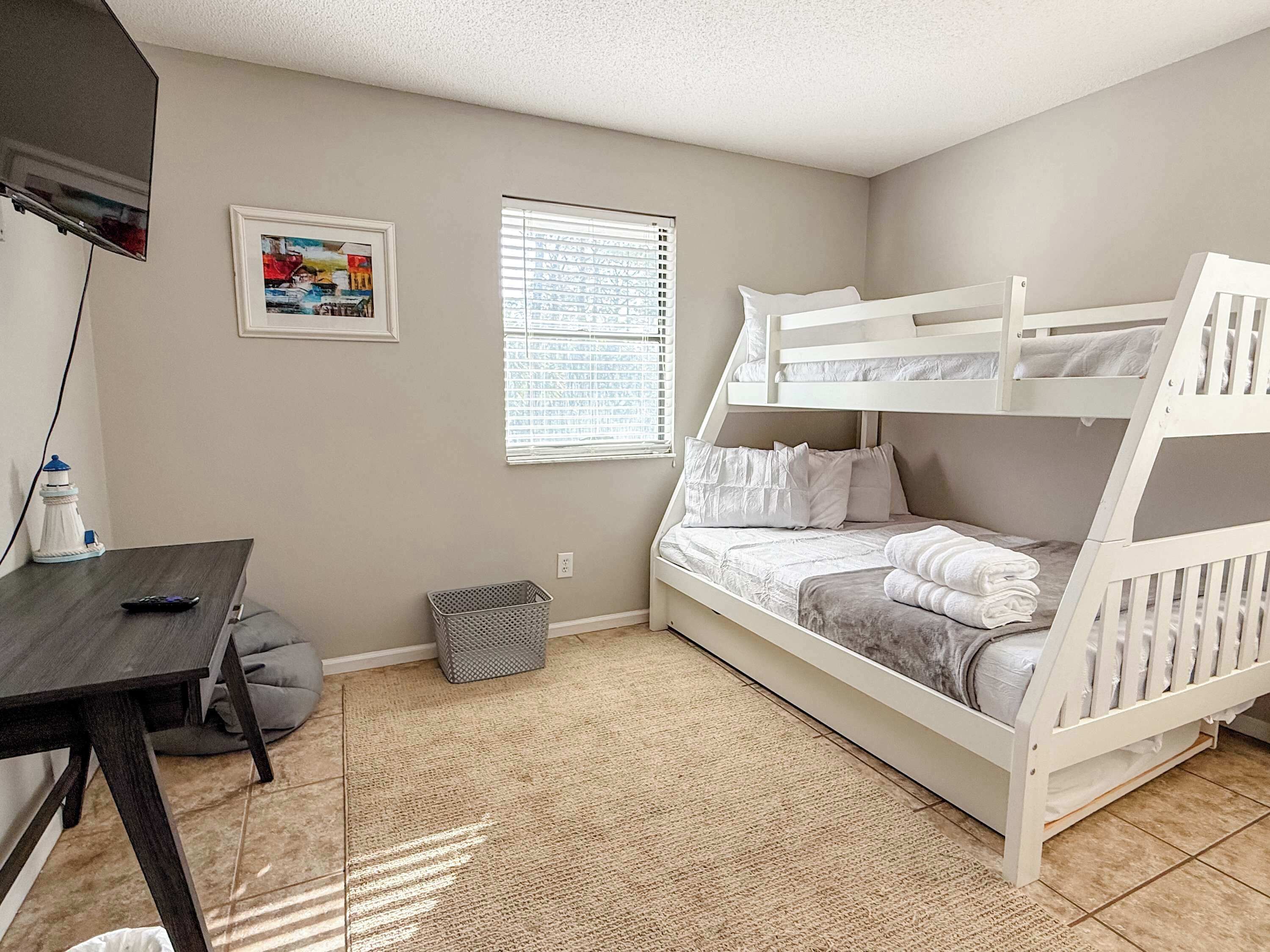 3 bedrooms, WiFi, bed sheets