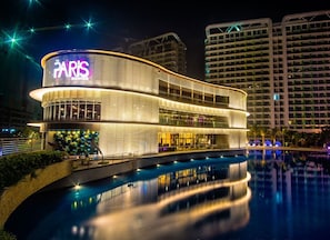 Exterior - Azure Urban Resort Staycation (Parañaque)