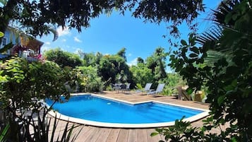 Udendørs pool