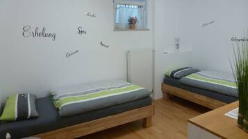 3 Schlafzimmer, Bügeleisen/Bügelbrett, WLAN, Bettwäsche