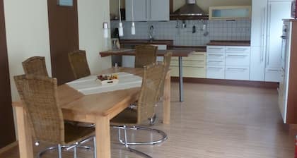 Geräumige Ferienwohnung für Familien, Monteure, Radfahrer, Legoland