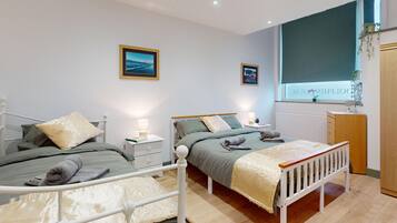 3 chambres, fer et planche Ă repasser, Wi-Fi, draps fournis