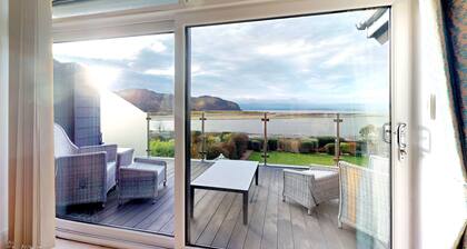 Waters Edge - Three Bedroom Cottage, Sleeps 6