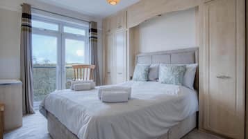 House (3 Bedrooms) | 3 bilik tidur, cadar katil