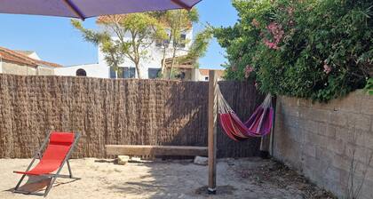Stone house, Ile de Noirmoutier, fully restored, 200m from the sea