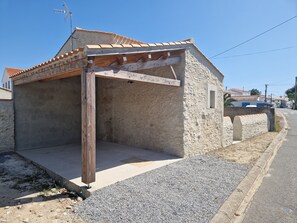 Enceinte de lâhĂ©bergement