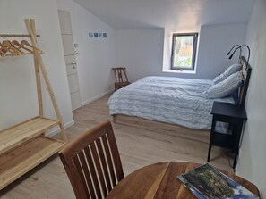 2 chambres, Wi-Fi gratuit, draps fournis