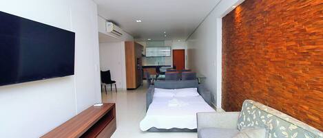 Deluxe Apartment | Living area