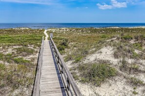 Beach - Amelia Island Luxury Summerwoods Condo near Ritz Carlton (Fernandina Beach)