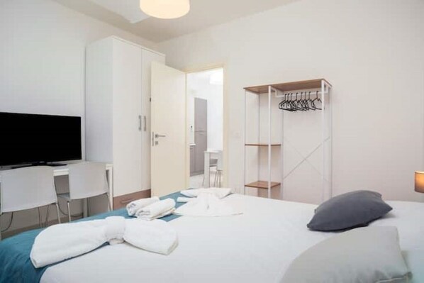 4 camere, ferro/asse da stiro, Wi-Fi, lenzuola