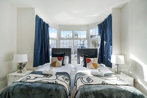 4 Schlafzimmer, Bügeleisen/Bügelbrett, Internetzugang, Bettwäsche