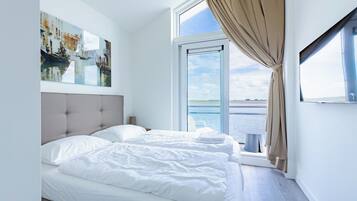 House | 4 bedrooms, bed sheets