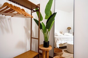 Apartment, 2 Bedrooms, Patio