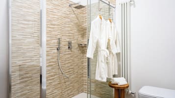 Appartement, 2 chambres, patio | Salle de bain