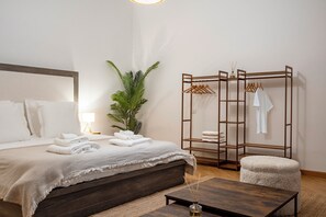 Apartment, 2 Bedrooms, Patio | 2 bedrooms, free WiFi, wheelchair access - High-End Apartment in Bari Center (Bari)