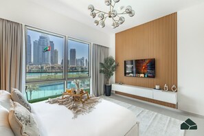 2 makuuhuonetta, työpöytä, silitysrauta/-lauta, ilmainen Wi-Fi