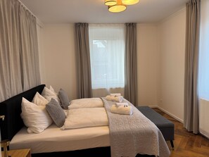 3 dormitorios, tabla de planchar con plancha, wifi gratis y ropa de cama