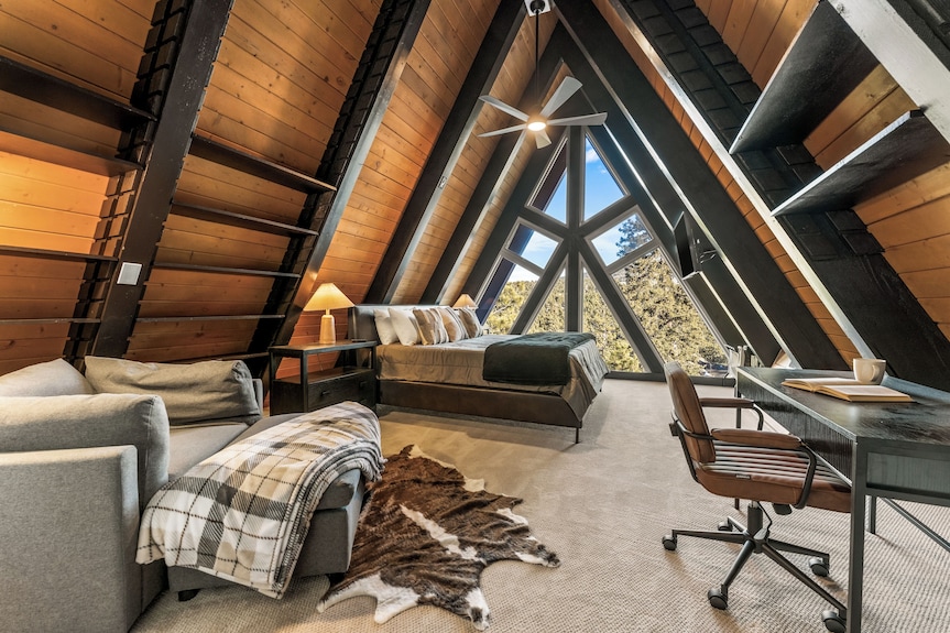 Brand New! A-frame, Hot Tub, Game Room, Cozy Cabin - Cripple Creek, CO