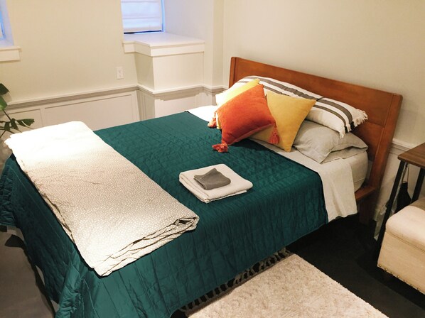 1 bedroom, iron/ironing board, WiFi, bed sheets