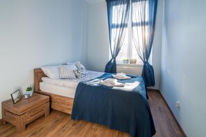 Appartement Confort | Bureau, espace de travail pour ordinateurs portables