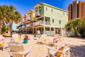 Property grounds - Spring Break Group Getaway! 2 Beach Bungalows! (Gulf Shores)