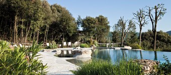 2-bedroom rustic apartment in charming Gambassi with WiFi