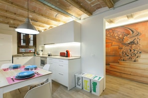 Deluxe Apartment, City View | Living area | Flat-screen TV - Classic Palau Apartments (Barcelona)