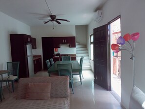TV - Wonderful 2 bedroom family apartment in Tulum Centro Huanal (Tulum)