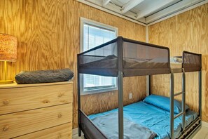 3 bedrooms, free WiFi, bed sheets