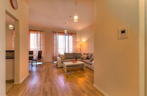 Apartament estàndard, 2 dormitoris, vistes al mar | Sala d'estar