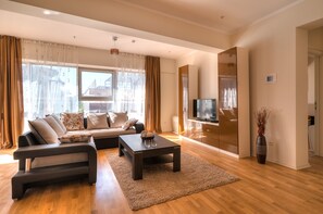 Superior Apartment, 3 Bedrooms, Sea View | Living area - Sea View Apartments MonteBook (Becici)