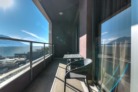 Standard Apartment, 1 Bedroom, Sea View | Terrace/patio