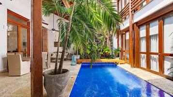 Alberca al aire libre