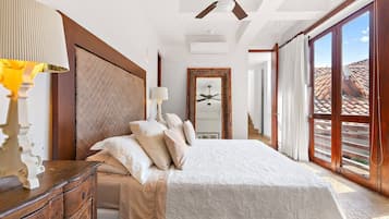 Deluxe House, Courtyard View | 5 bedrooms, in-room safe, blackout drapes, soundproofing