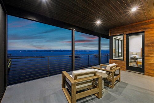 PK Juniper Overlook | Brand new home! | Sleeps 17 w 2 living rooms, kayaks/games