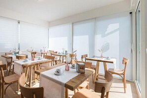 Frokostbuffé er inkludert hver dag