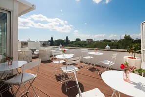 Teras rooftop