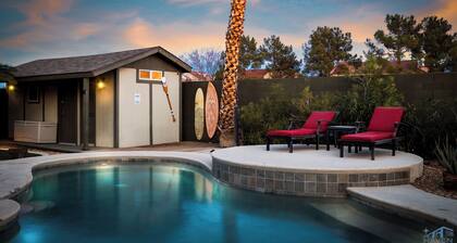 Cozy 4Bd House,Salt Water Pool & Jacuzzi! 10mins to the Strip, 20mins to Airport