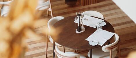 Nhà hàng
