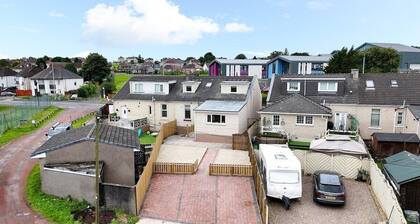 Stunning 4 Bed House Airdrie. Close to Glasgow!