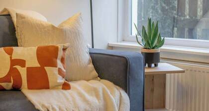 Hawick House - Stylish 2-Bed in Coatbridge.