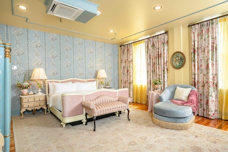 Premium Suite, City View | Blackout drapes, iron/ironing board, free WiFi, bed sheets