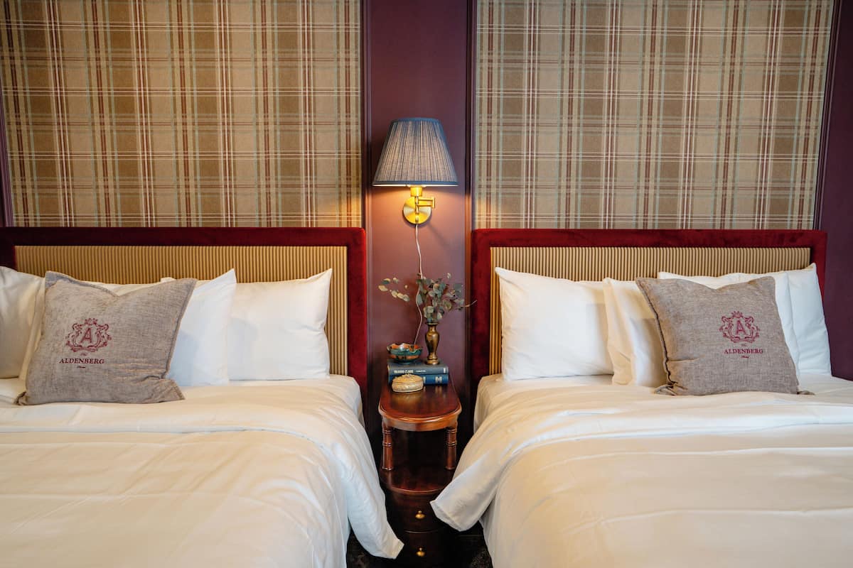 Standard Double Room | 1 bedroom, blackout drapes, iron/ironing board, free WiFi