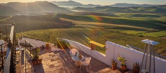 Boutique B&B Casa La Calera 15+/ Caminito del Rey-15 min/Ronda-25 min/Town-5 min