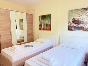 2 quartos, ferros/tábuas de passar roupa, Wi-Fi de cortesia