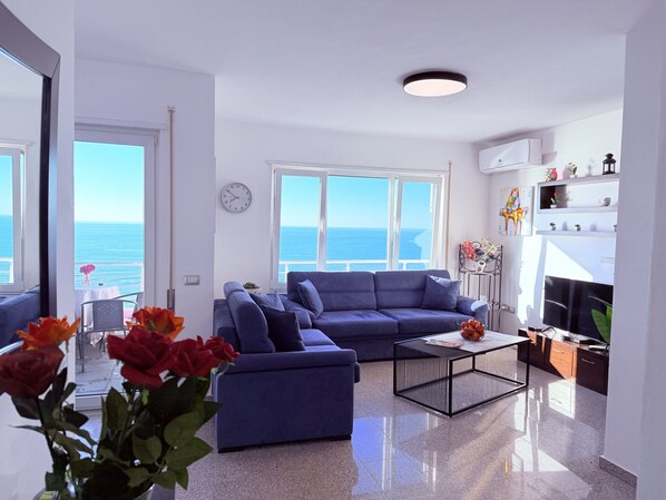 TV - Home Sweet Home by the Sea 060 (Durres)