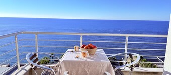 Beachfront Apartment in Durres 072