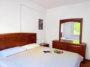 1 bedroom, iron/ironing board, free WiFi, bed sheets
