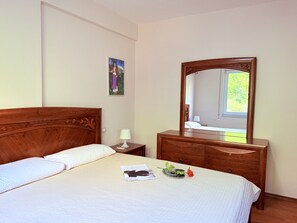 1 Schlafzimmer, Bügeleisen/Bügelbrett, kostenloses WLAN, Bettwäsche